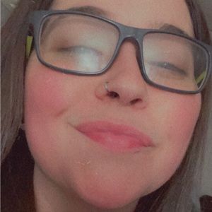 Meet your Posher, Brit